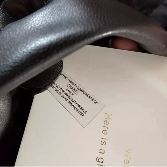 CHANEL Mini Bag - Picture 3 of 4